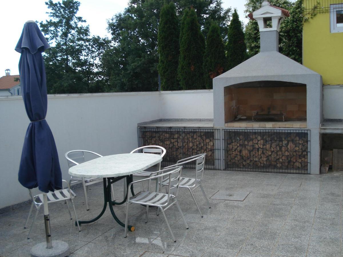 Apartmani I Soba Mia Poreč Exterior foto