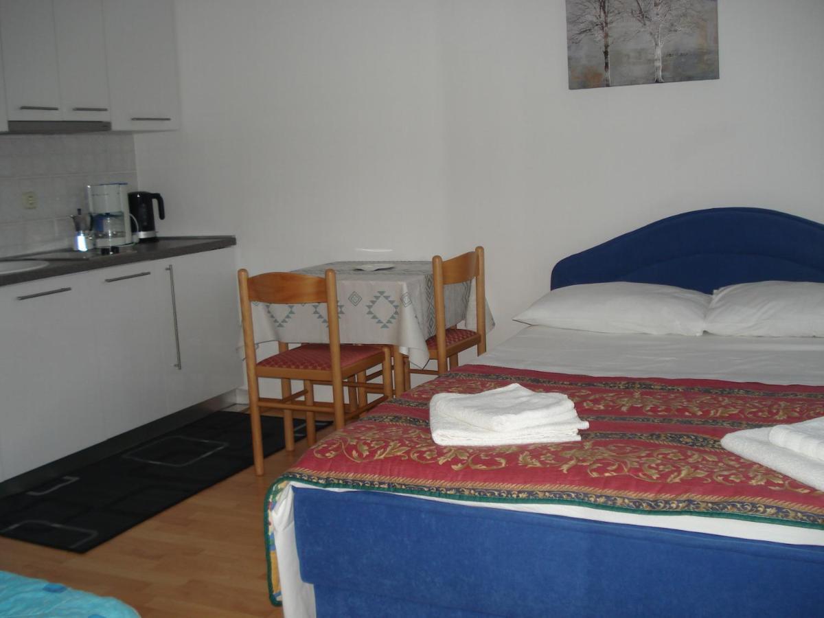 Apartmani I Soba Mia Poreč Exterior foto